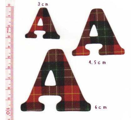 カット】タータンチェックのアルファベット数字のワッペン【4.5cm